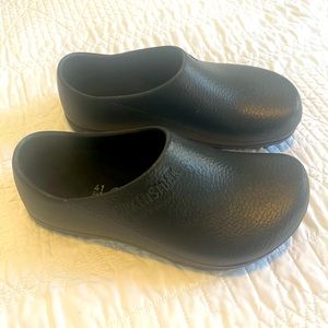 Birkenstock Professional Clogs 41 Black New without box